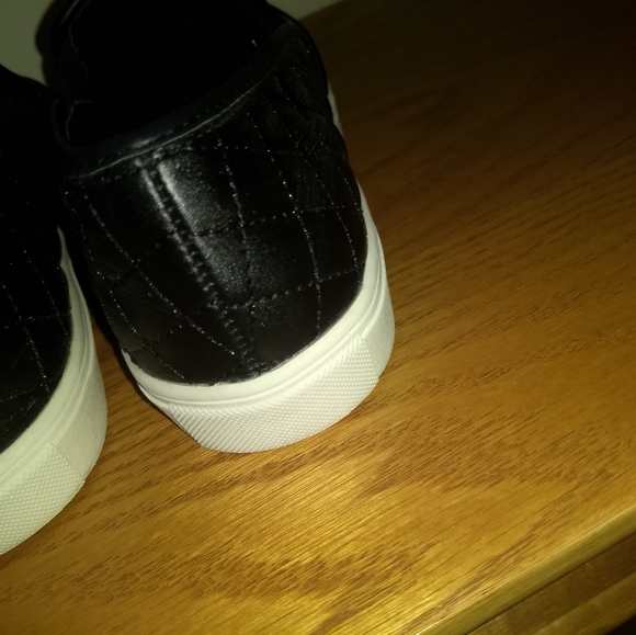 SO SHOES SZ 7 - Picture 3 of 8